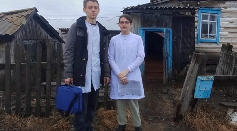 Студенты-медики помогли жителям сел Алтайского края пройти диспансеризацию